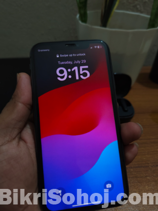iPhone 11
